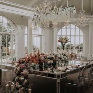 decorative wedding display | Photo credit: Mindy Coe Photography